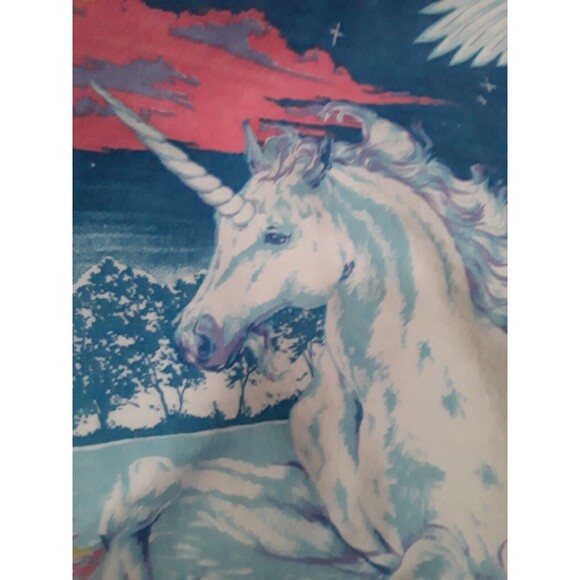Unicorn Felt Blanket, 84x70 NWOT - Picture 4 of 6